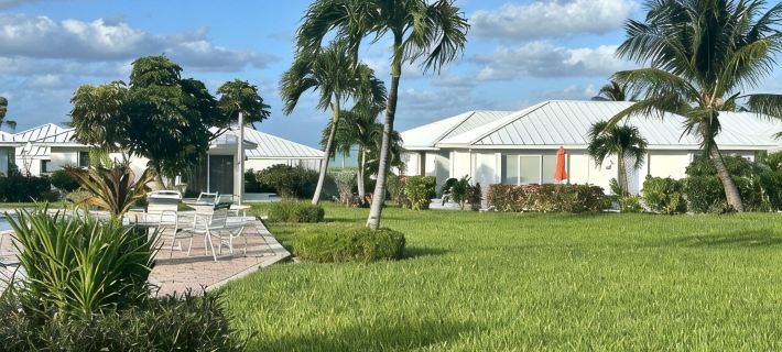 Ocean View!  Sports Fans Don’t Miss Any Games Pro or Ncaa with Our Superbox! Hotels in Great Abaco