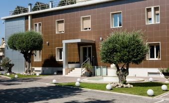 Plana Hotel