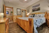 Ladybug Lodge - Hot Tub, Fire Pit, Pool Table - 4-Star