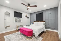 Luxury Home. Hot-tub, close to IAD & Hylton PAC. - 4-Star