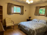 Close to town, the college and a beautiful serene surrounding - Homestays