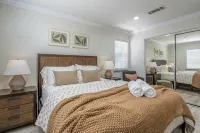 New Designer Home Monthly Stay Near Disney Universal Dtla and Beaches. - Wifi