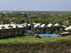 Moonlight Bay Suites