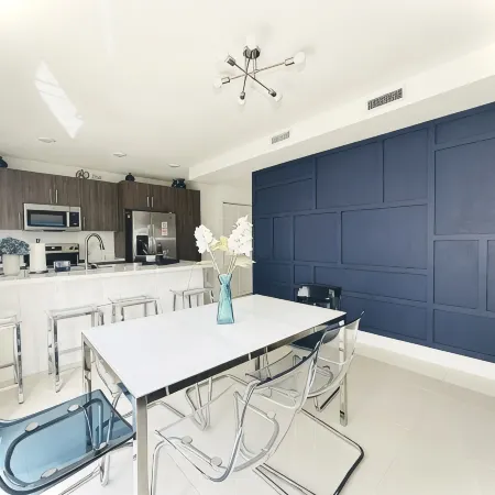 Blue House-Sleep 11 people-Game Room-The Keys-Everglades-Miami-Biscayne Nat Park