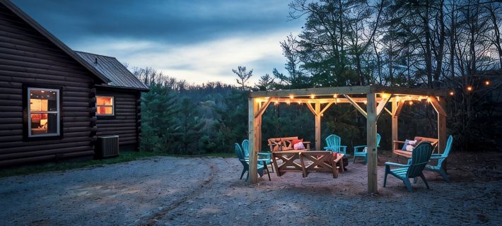 Red River Gorge Cabin with Hot Tub~AMAZING VIEW~Pool Table~Perfect for groups Hôtels à&nbsp;: Comte de Wolfe