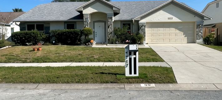 Spacious 5 bedroom home with WiFi and air conditioning in charming Brandon. Hotels in Brandon