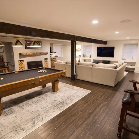 Gorgeously Renovated 3500 square foot Oxford home in Richmond!!
