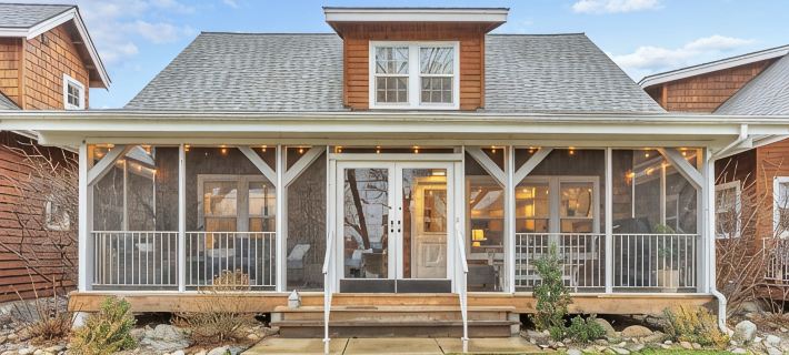 Dover Dreamin’ – Lake Life starts here! 3BD, 3BA Retreat, Steps from the Water Hotels in Bonner County