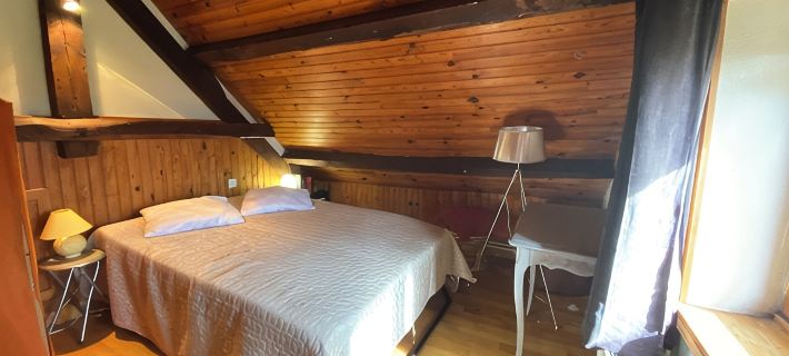 Rental Cottage St Merd La Breuille - Country House. Hotels in Creuse
