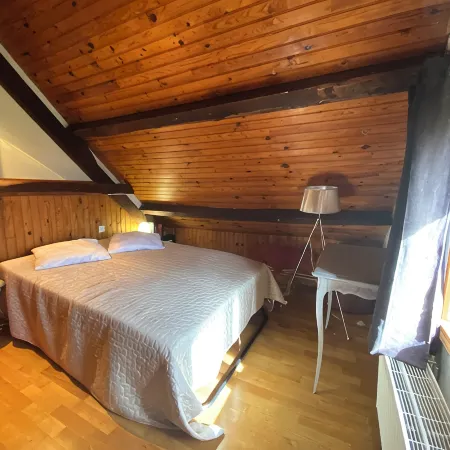 Rental Cottage St Merd La Breuille - Country House.