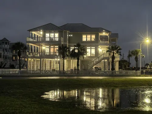 Discounted Fall Winter Luxury  Family Amazing Ocean Views  Beachside Village - Water Park