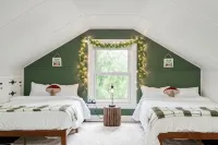 𓇻 Elegant Forest Retreat 𓇻 Starlink, Gourmet Coffee, Outdoor BBQ - 4-Star