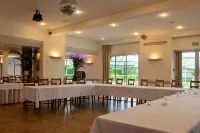 Logis Hôtel et Restaurant la Bombardière - 3-Star