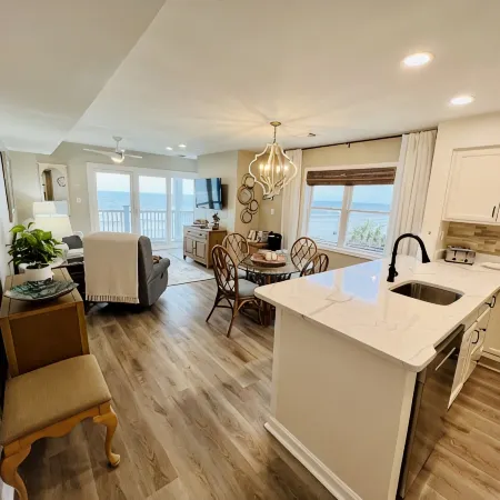Oceanfront 2 Bd, 2.5 BTH in Surfside!