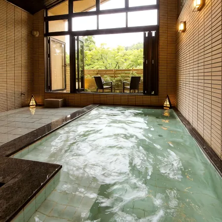 Hyakurakuso