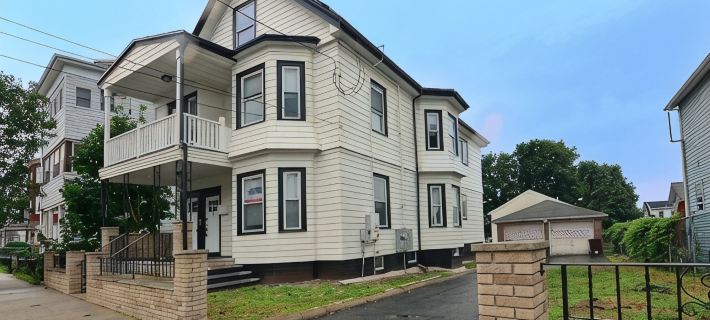 Boston 2 level luxury home, Free Parking, 5 mins to casino & 10 mins to airport Hotels in Everett