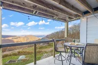 Birds Eye: Mntn Views K-Bed Dogok Pool Tennis Golf - 2-Star