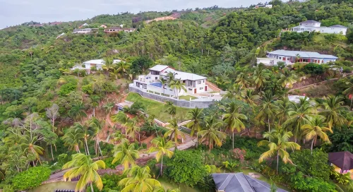 Oceanview Luxury Villa, 6 bedrooms, WiFi, AC, breakfast Preparation included - 4-Star