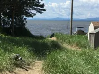 3-bedroom cottage just 10 minutes from Burlington - Beach