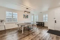 Luxury 3bd/2ba Roseville Home Hot Tub & Game Room - Homestays