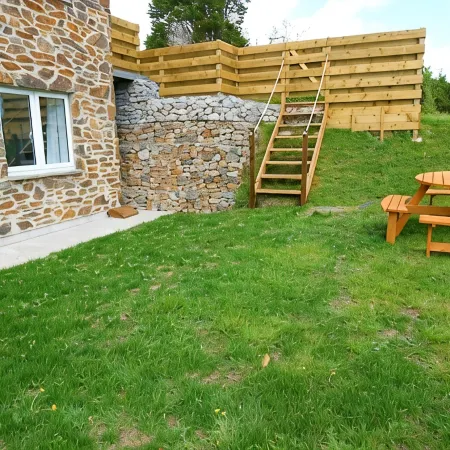 Private spacious house 5 mins by car to the beach