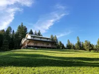 The Hide Out On Pratt Mountain "off the grid" adventure since 1845 - 샬레 호텔