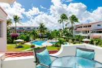 Antigua Village Beach Resort - piscine