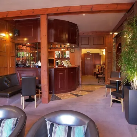 Rosemount Hotel