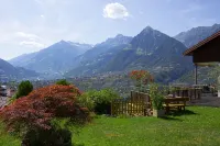 Schenna Garni Eden Bed & Breakfast - Mountain View