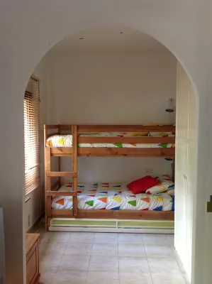 House and garden terraces, fabulous sea and mountain views. Betlem - 2-Sterne
