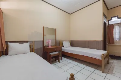 Homestay Pkpn Garut Mitra RedDoorz Hotels in Garut Kota