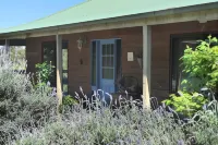 Lavender Farm Hotel a Warburton