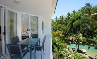 Golden Sands Beachfront Resort