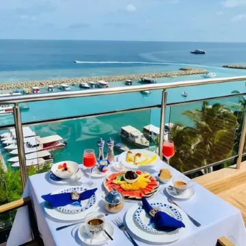 ICom Marina Sea View