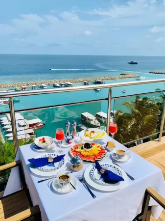 ICom Marina Sea View