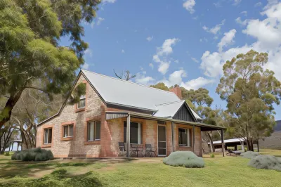 Grampians Pioneer Cottages