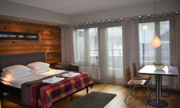 5. 레비 스위트 우..