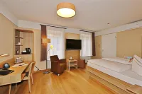 Hotel Theophano - موقف سيارات