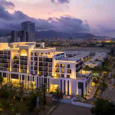 Palace Beach Resort Fujairah Hotel Exterior