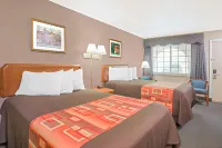 Travelodge by Wyndham Mansfield Hôtels à : Ontario