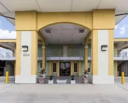 Econo Lodge Inn & Suites Downtown San Antonio Riverwalk Area Hotels in San Antonio