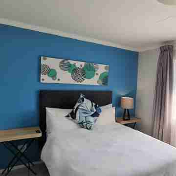 Mint Express Sandton View Rooms