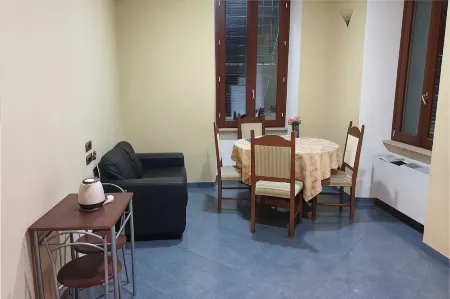 Villa Luzzatti Отели рядом с достопримечательностью «Archaeological Area of Santa Croce in Jerusalem»