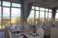 Hotel Universal Hotels in Сенігаллія