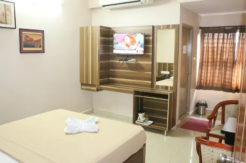 Hotel Akshaya Hotels in Дондапарти