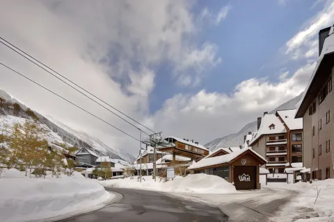 Hotel Val de Neu G.L.