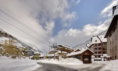 Hotel Val de Neu G.L.
