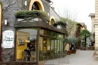 Logis Hotel Noemys Gradignan Hotels in Gradignan