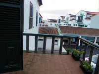 Lagoa Hostel & Suites Hotels in Agua De Pau