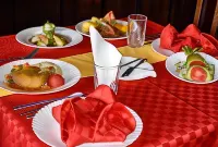 Sundowner Lodge Hotels in Free Hold